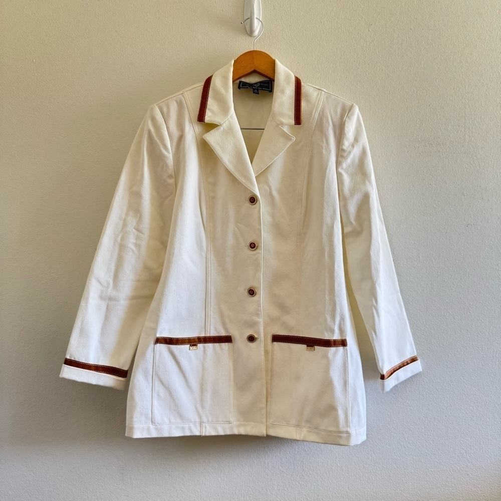 Vintage St. John Sport By Marie Gray White with Tan Trim Blazer size Small - Picture 3 of 9